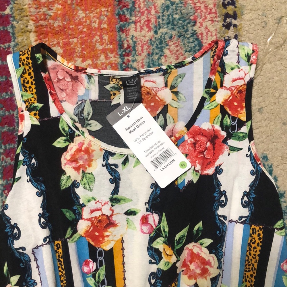 round hem maxi dress - Picture 4 of 4